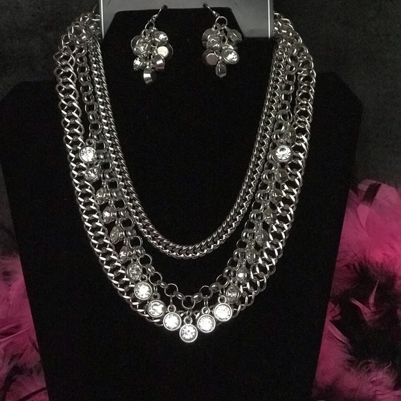 Silver and rhinestone necklace Z-Collection - Picture 1 of 1